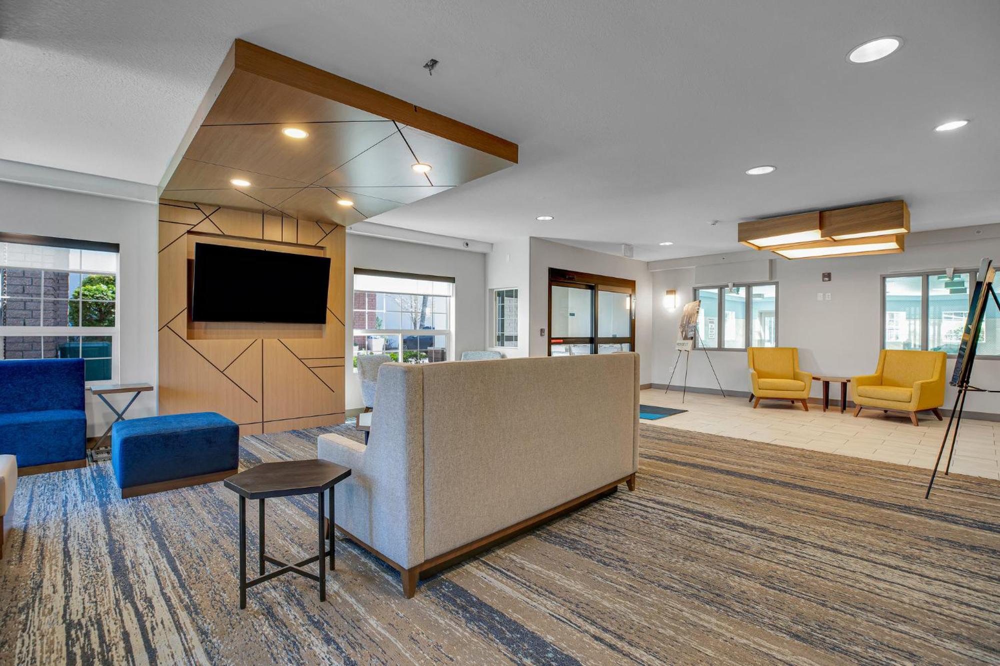 Holiday Inn Express Hotel & Suites Portland - Jantzen Beach By Ihg Eksteriør bilde