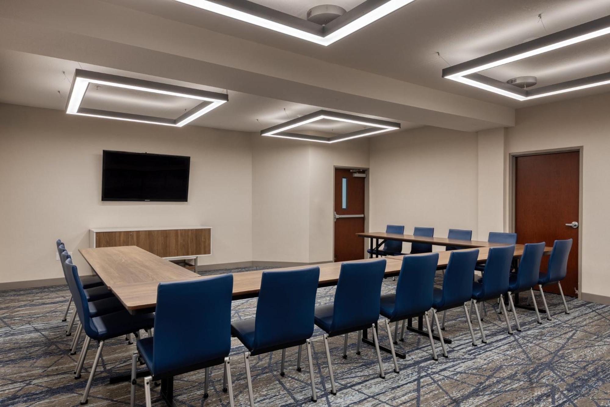 Holiday Inn Express Hotel & Suites Portland - Jantzen Beach By Ihg Eksteriør bilde