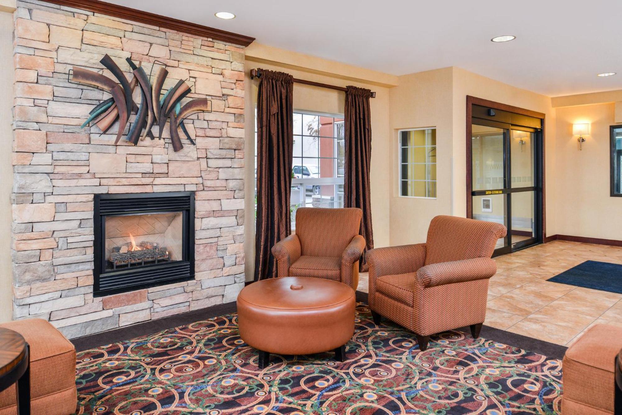 Holiday Inn Express Hotel & Suites Portland - Jantzen Beach By Ihg Eksteriør bilde