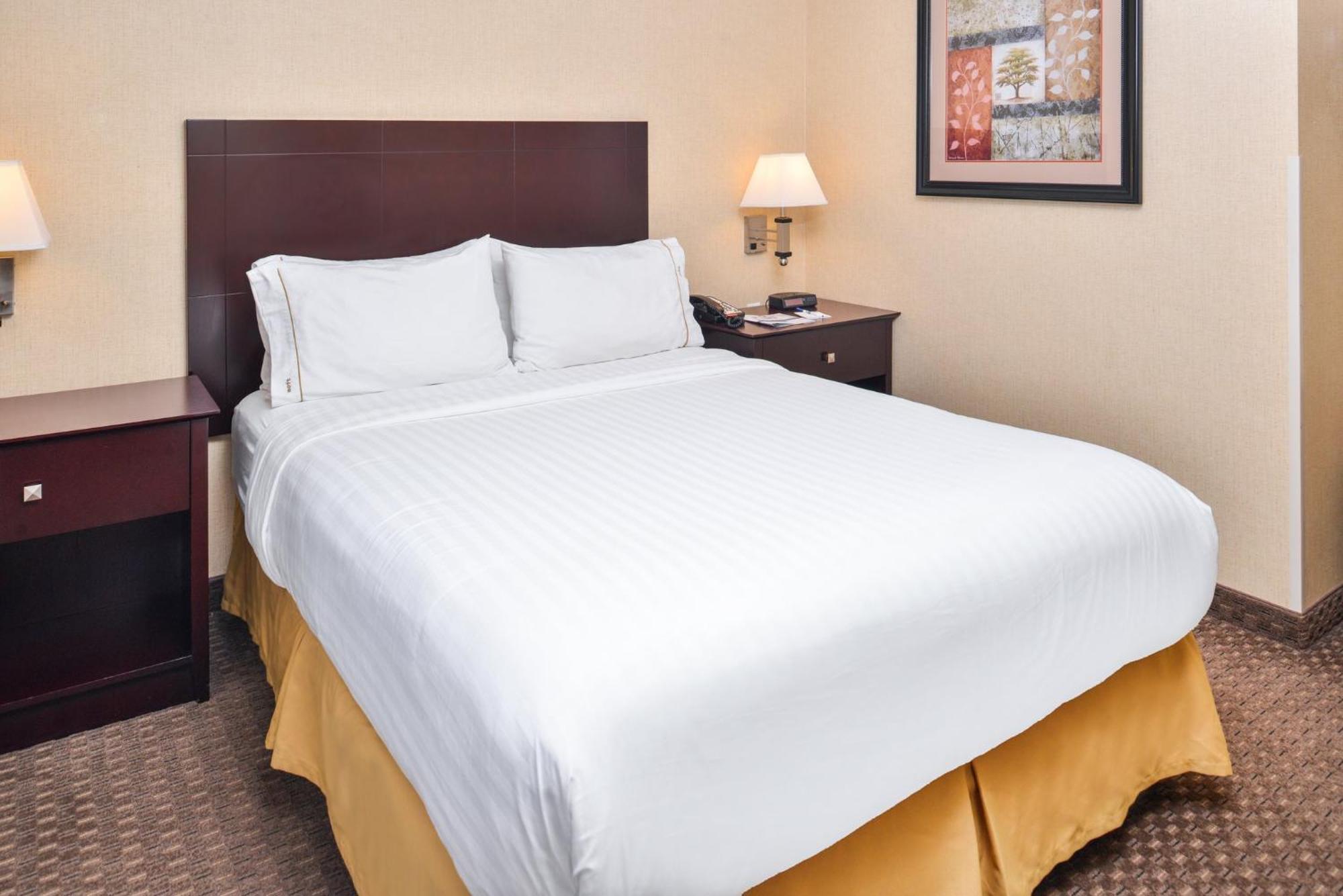 Holiday Inn Express Hotel & Suites Portland - Jantzen Beach By Ihg Eksteriør bilde