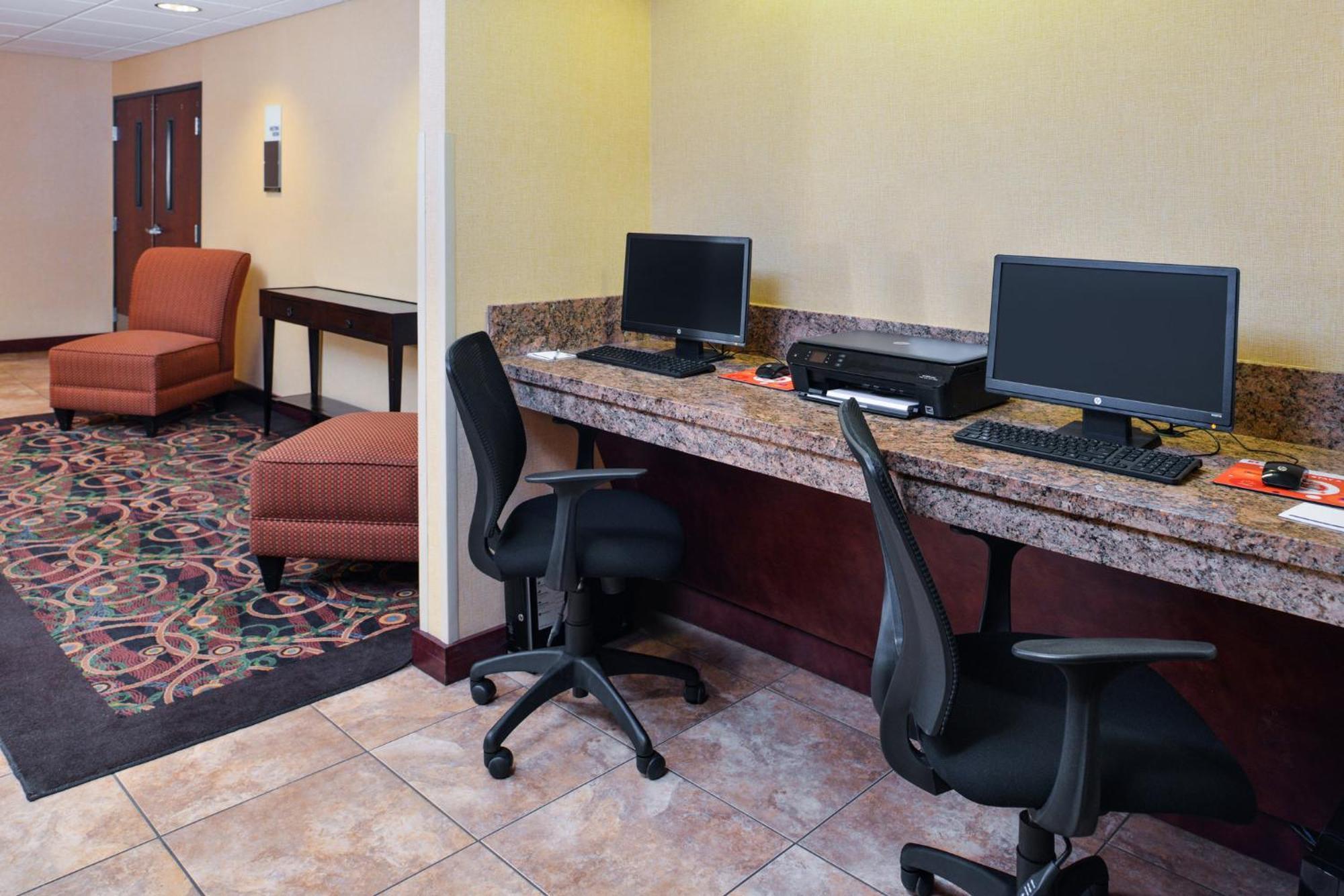 Holiday Inn Express Hotel & Suites Portland - Jantzen Beach By Ihg Eksteriør bilde